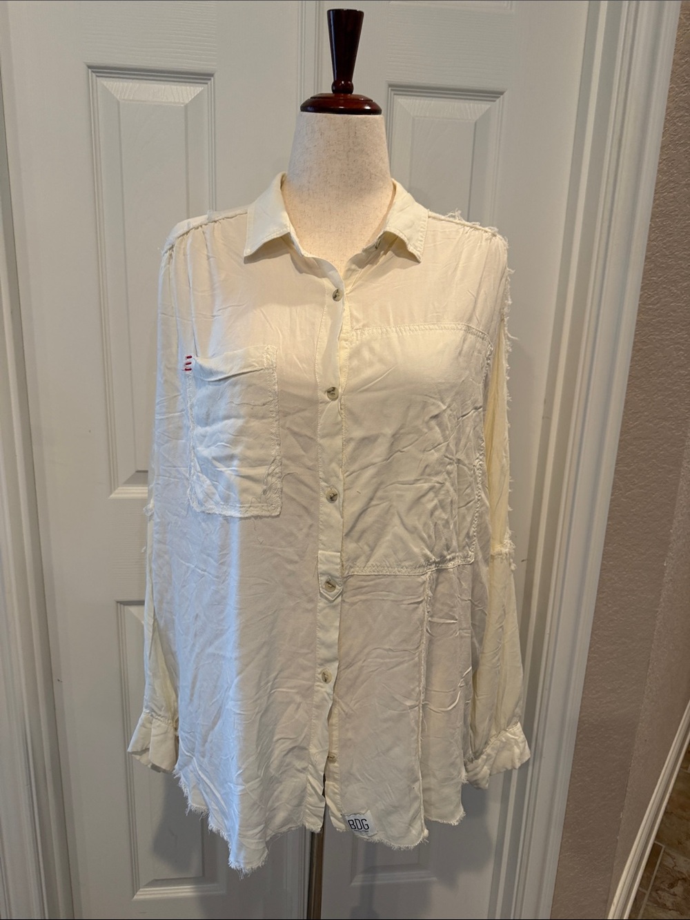 Urban Outfitters  BDG Long Cream Button-Up Blouse L